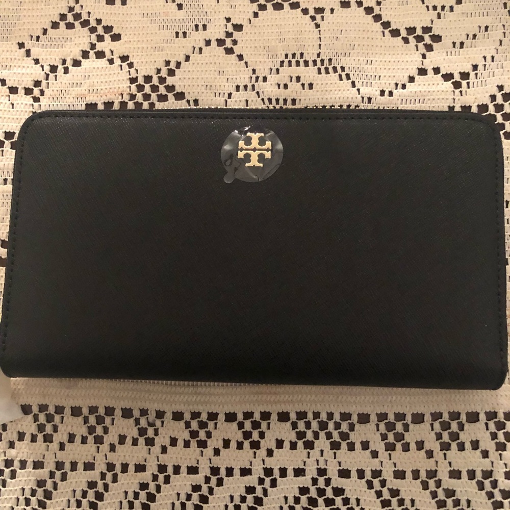 Tory Burch Black Wallet